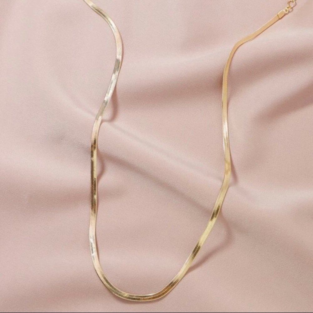 Brand new SHEIN gold necklace